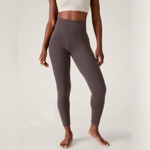 Athleta Salutation Stash High Rise 7/8 Tight Legging // Shale